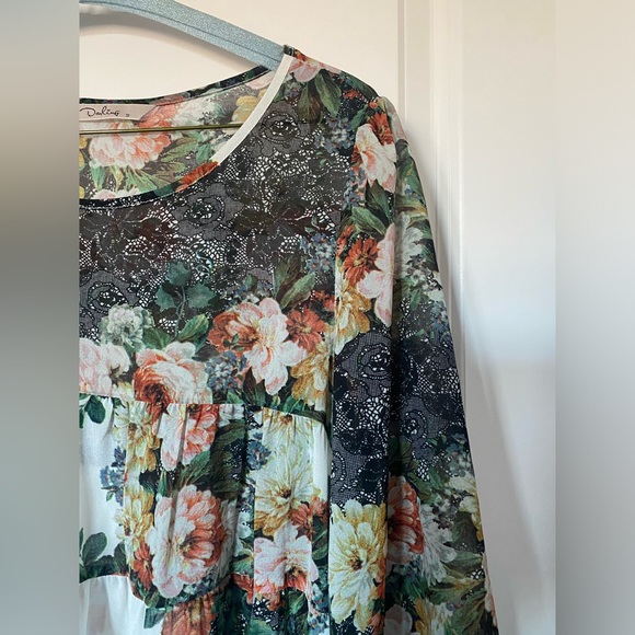 Darling Tired Blouse - Picture 4 of 6